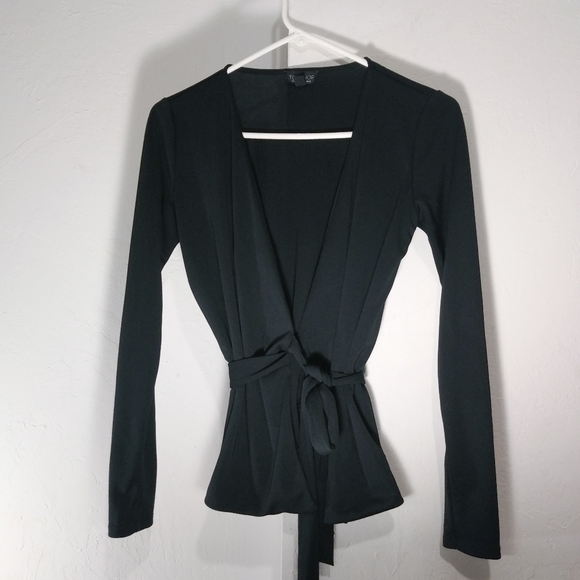 Topshop wrap Top long sleeves 
Size 4 - Picture 2 of 5